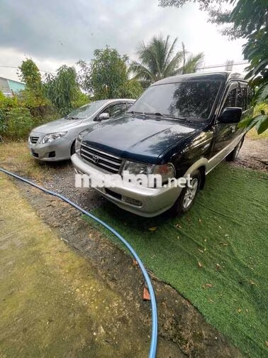 Toyota Corolla Altis Bạc 5 chỗ giao lưu xe tải