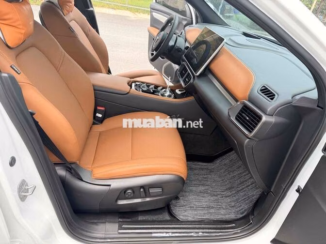 VinFast VF8 Plus 2025 Trắng 6.300km