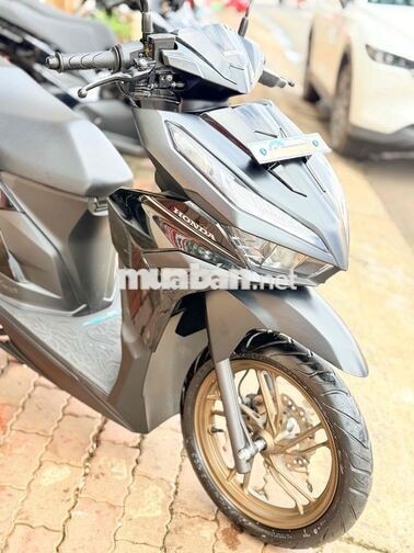 VARIO #2025 KHÁCH MUA DÒNG BỎ MẪU
