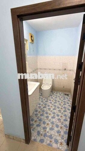 4 X 16M 4 PHÒNG HẺM 8M LẠC LONG QUÂN 