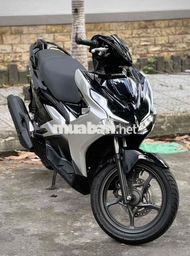 Honda AirBlade 4val 125 T12/2024 Đen bóng bạc .