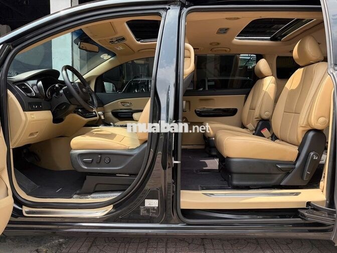 KIA Sedona 2021 Bản Full Xăng Đen 58222 km