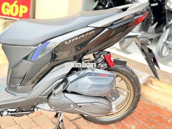 VARIO #2025 KHÁCH MUA DÒNG BỎ MẪU