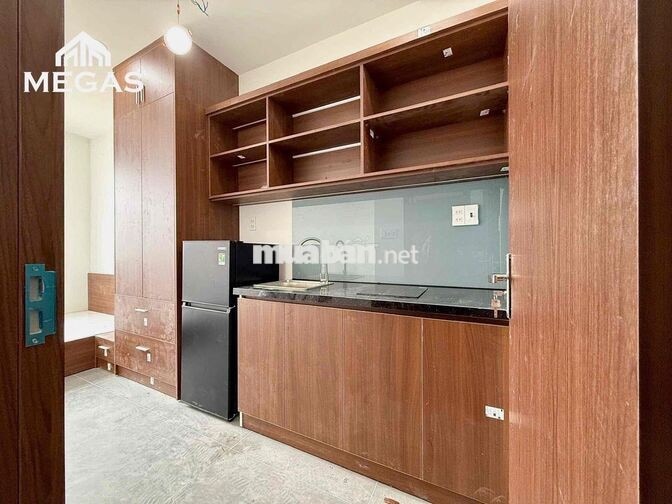 Mới khai trương - Ban công - Cửa sổ - Đầy đủ nội thất - LÊ THỊ RIÊNG