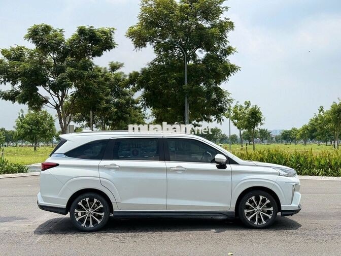 Toyota Veloz Cross Top 2023 Trắng 5v5 full hãng
