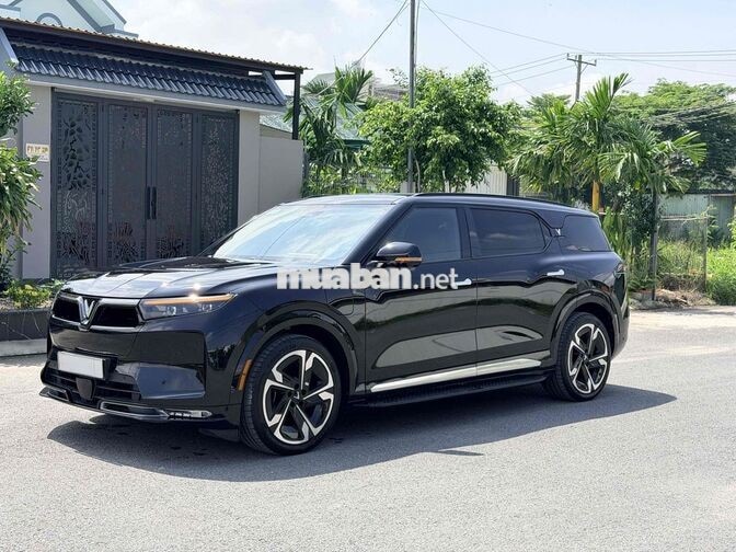 ✅VF9 Plus 2024 Đen 22.000km MUA PIN CATL SIÊU MỚI