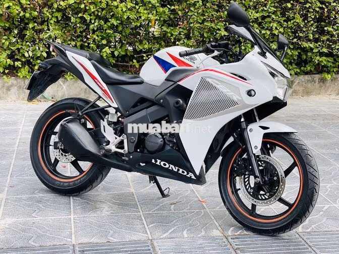Honda CBR Trắng 150 nhập thái máy zin xe đẹp