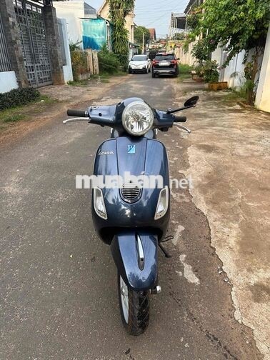 Piaggio Vespa LX 125 Xám