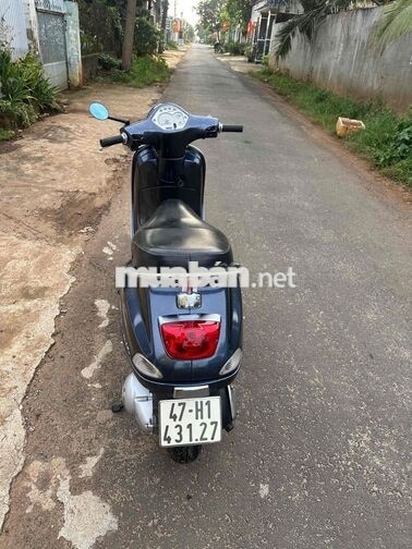 Piaggio Vespa LX 125 Xám