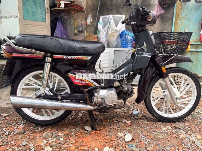 Honda Dream Nâu