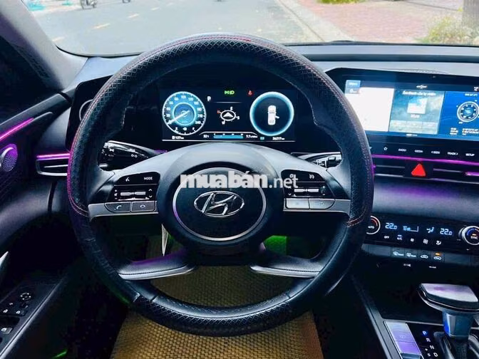 Hyundai Elantra Đặc biệt 2024 Đen 26.000 km