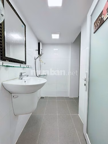 Chung cư Nhiêu Tứ- Hoa Sứ n  căn 2p ngủ,có nội thất 10tr/tháng