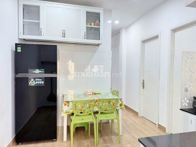 Chung cư Nhiêu Tứ- Hoa Sứ n  căn 2p ngủ,có nội thất 10tr/tháng