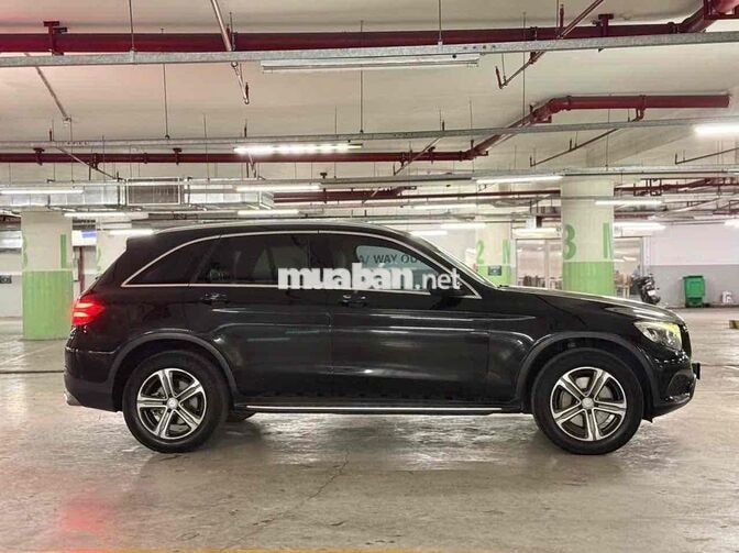 Mercedes GLC250 4Matic 2017 Đen