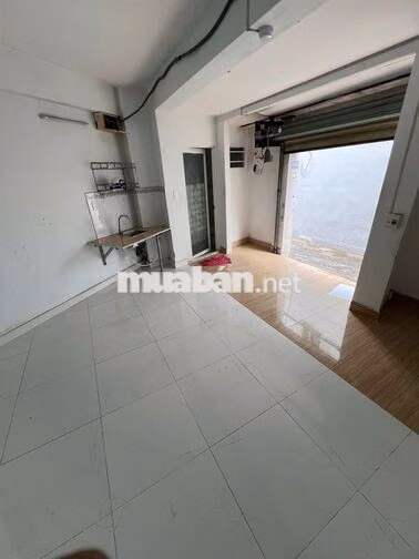 mặt bằng cho thuê  trần quý cáp 