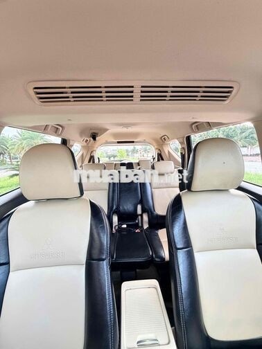 Mitsubishi Xpander 1.5 AT 2019 Bạc