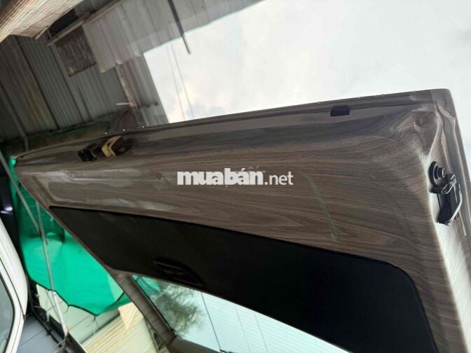 Toyota Hiace 2017 16 chỗ, máy xăng, cty XHĐ