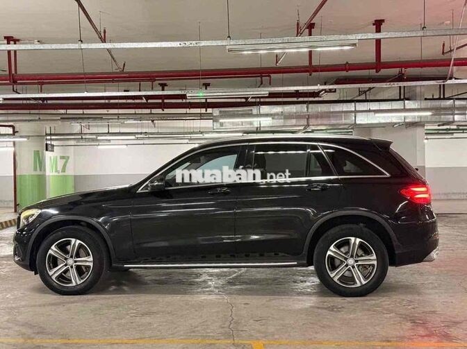 Mercedes GLC250 4Matic 2017 Đen
