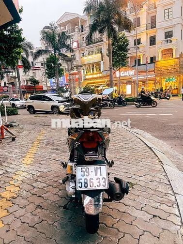 Air Blade FI 2012 vàng đen,xe đẹp, chính chủ,bstp