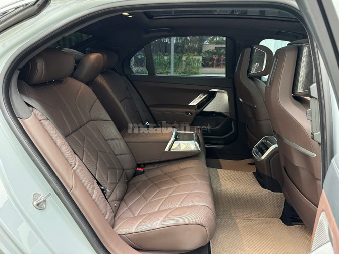 BÁN XE BMW 735i MSPORT, SERI 7 G70, SX 2023, NHẬP KHẦU ĐỨC