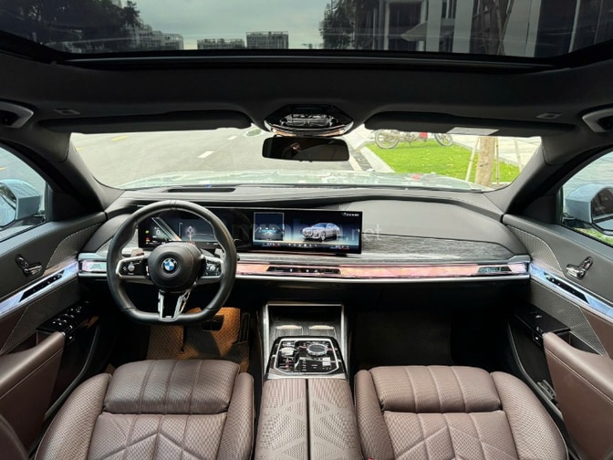 BÁN XE BMW 735i MSPORT, SERI 7 G70, SX 2023, NHẬP KHẦU ĐỨC