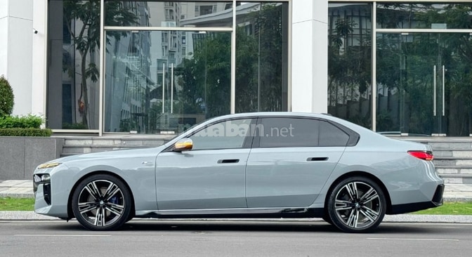BÁN XE BMW 735i MSPORT, SERI 7 G70, SX 2023, NHẬP KHẦU ĐỨC