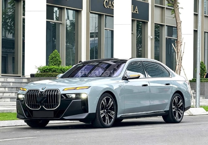 BÁN XE BMW 735i MSPORT, SERI 7 G70, SX 2023, NHẬP KHẦU ĐỨC