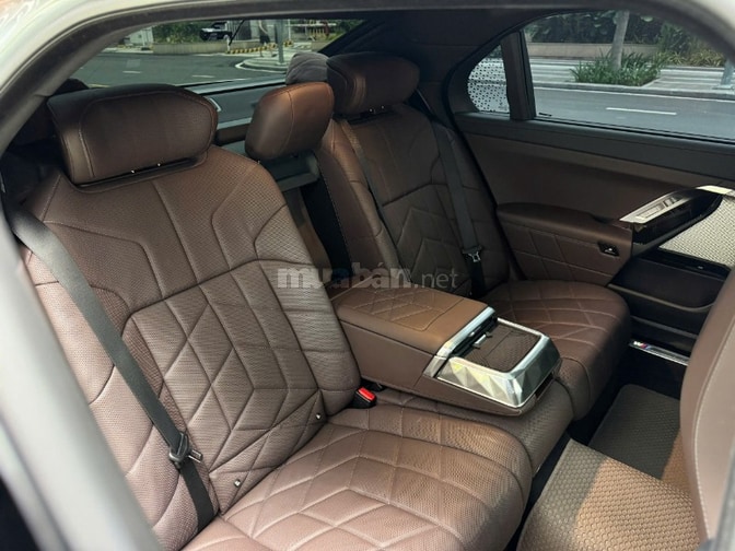 BÁN XE BMW 735i MSPORT, SERI 7 G70, SX 2023, NHẬP KHẦU ĐỨC