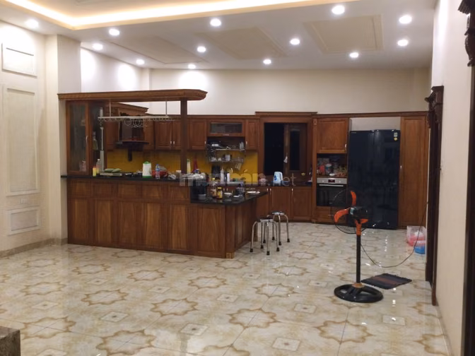 Cho Thuê Kho Xưởng và Văn Phòng Cty