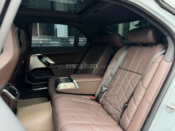 BÁN XE BMW 735i MSPORT, SERI 7 G70, SX 2023, NHẬP KHẦU ĐỨC