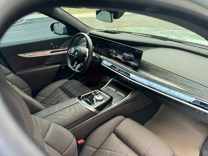 BÁN XE BMW 735i MSPORT, SERI 7 G70, SX 2023, NHẬP KHẦU ĐỨC