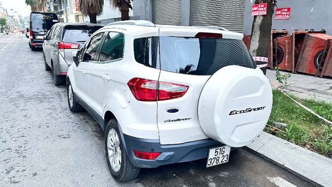 Xe Gia Đình chạy kỹ mới sơn nguyên con