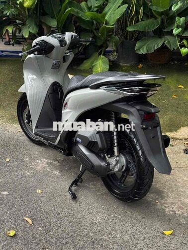 Honda SH 150i 2022 Xám xi măng xe lướt 9 chủ