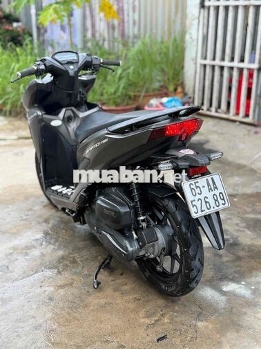 Honda vario 2020 biển 65 Ngây chủ áo đẹp chân cẳng