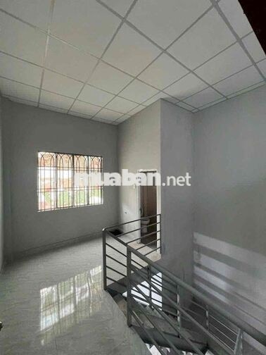 CHO THUÊ NHÀ MẶT TIỀN QUANG TRUNG P10 GV GẦN NGÃ 5