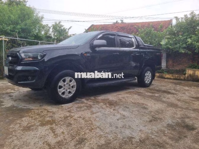 Ford Ranger XLS std Đen 98.484 km