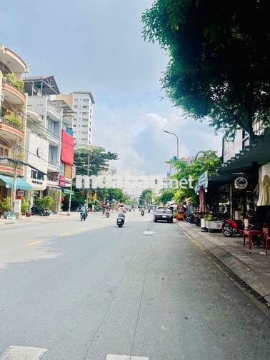NHÀ CHO THUÊ MẶT TIỀN ĐƯỜNG BÌNH PHÚ 8X23M 1 LỬNG KHU KD ĐÔNG ĐÚC