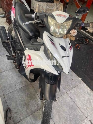 Xe máy 50 phân khối màu Trắng