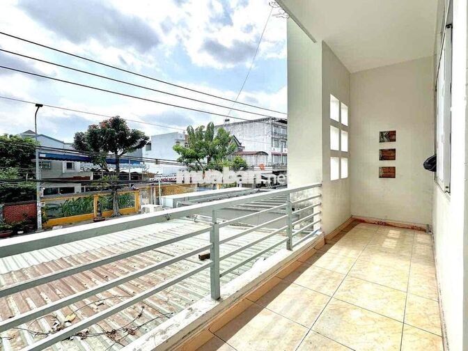 Chân Cầu Hậu Giang - Quận 6 - Phòng mới giá 3x - Phòng Mới