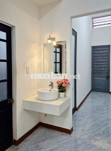 CHO THUÊ NHÀ 2 TẦNG MẶT TIỀN TRẦN HUẤN