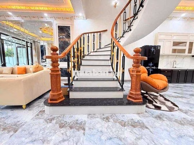 ❌Siêu Phẩm Hoàng Gia LuXuRy Phiên Bản Giới Hạn Ngay Trung Tâm Thành Ph