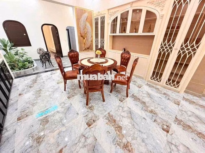 ❌Siêu Phẩm Hoàng Gia LuXuRy Phiên Bản Giới Hạn Ngay Trung Tâm Thành Ph