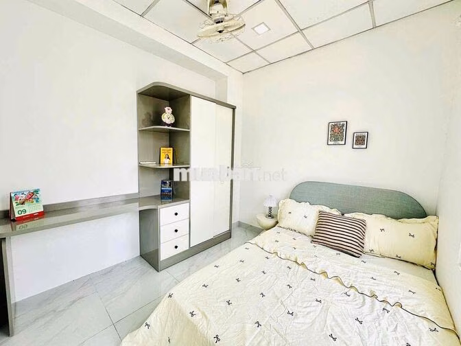 Phòng 1pn 1pk, ban công_diện tích 40m2_hẻm 74 Trương Quốc Dung