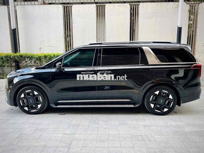 Kia Carnival 2.2D Signature 2025 7 chỗ Đen