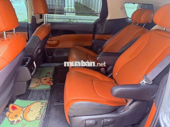 Kia Carnival 2.2D Signature 2025 7 chỗ Đen