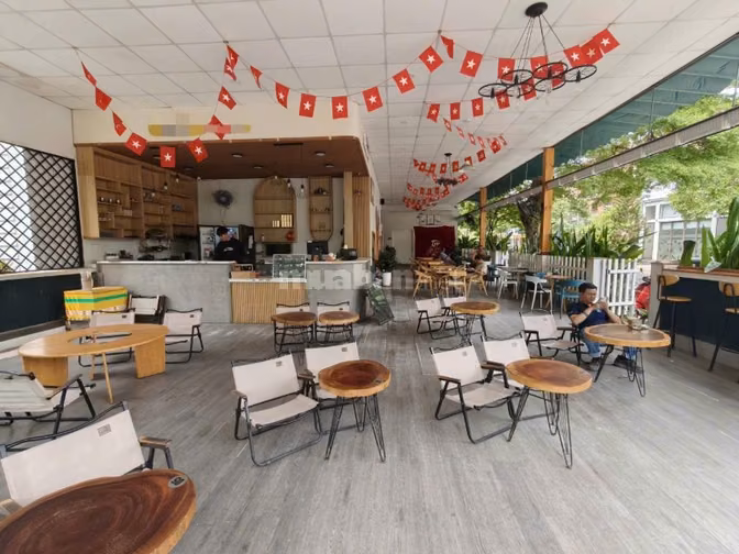 SANG QUÁN CÀ PHÊ GÓC 2MT GẦN ĐỖ XUÂN HỢP, THỦ ĐỨC