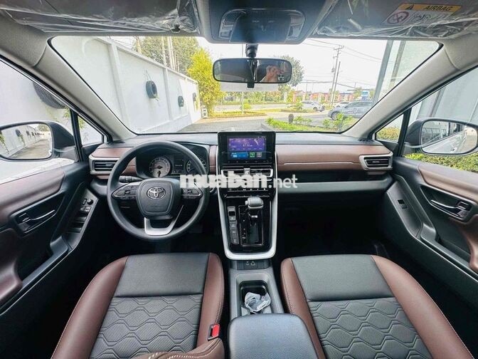 Toyota INNOVA CROSS 2026 Trắng