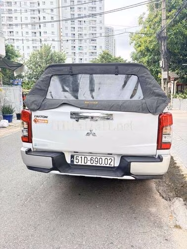 Mitsubishi Triton 2021 Premium 46.000 km Trắng
