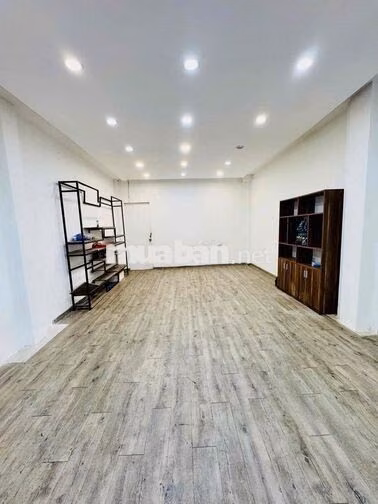 NHÀ CHO THUÊ MẶT TIỀN ĐƯỜNG QUANG TRUNG 4,7X12,5M SUỐT VỊ TRÍ ĐẸP