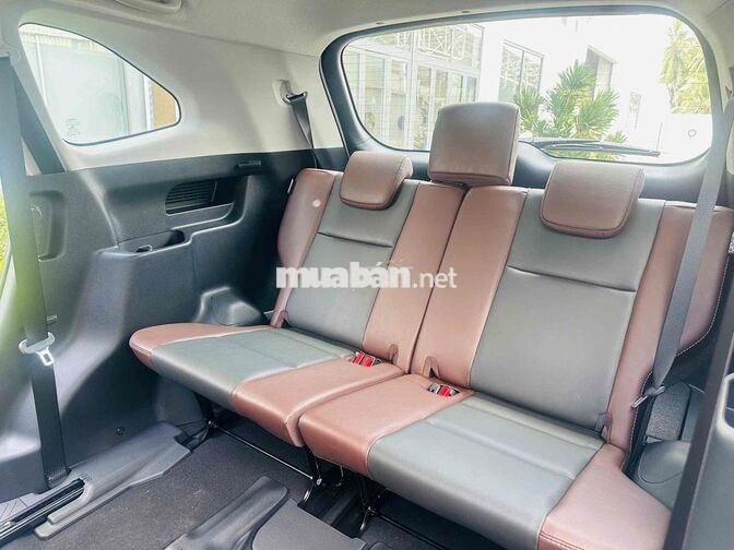 Toyota INNOVA CROSS 2026 Trắng